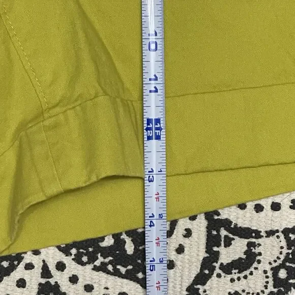 White House Black Market Shorts Womens Size 4 Ribbon Trim Cuff Tab Green Preppy - Picture 14 of 16